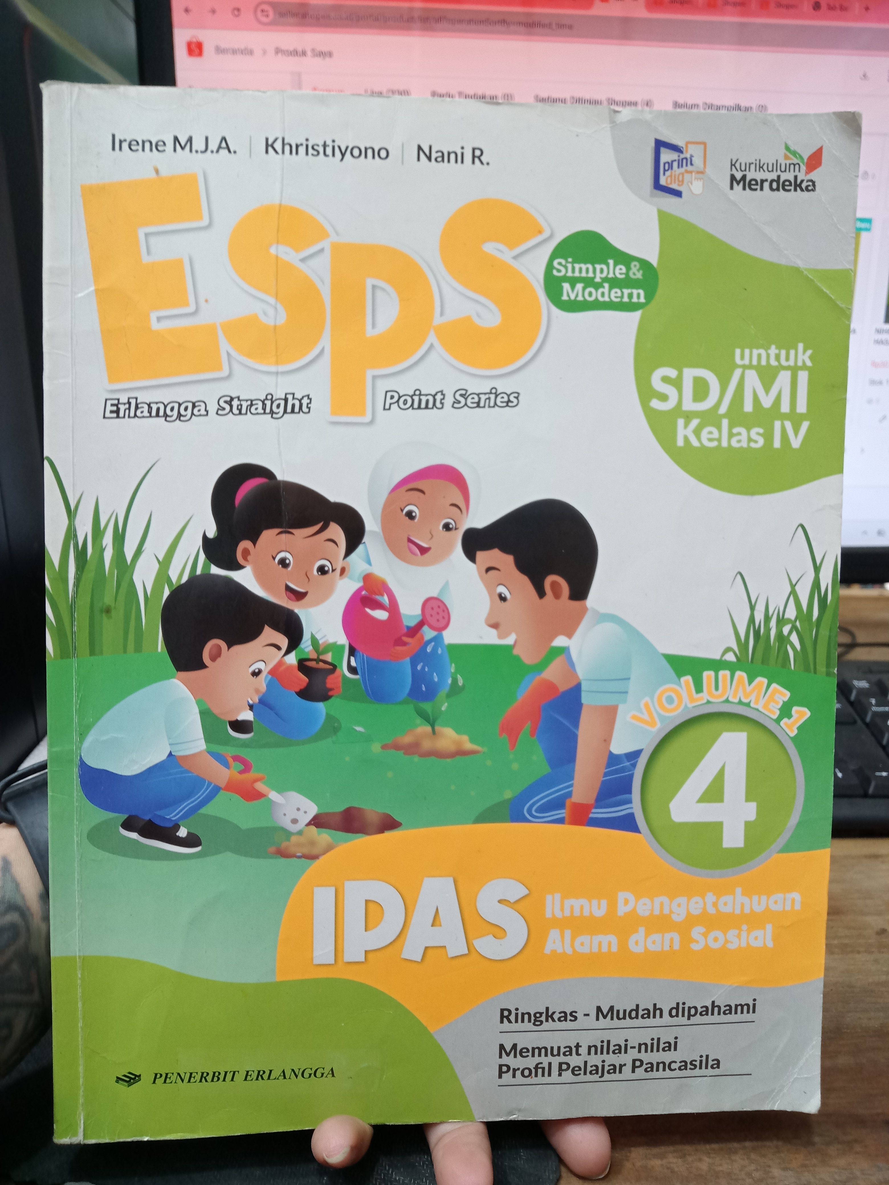 Foto Buku