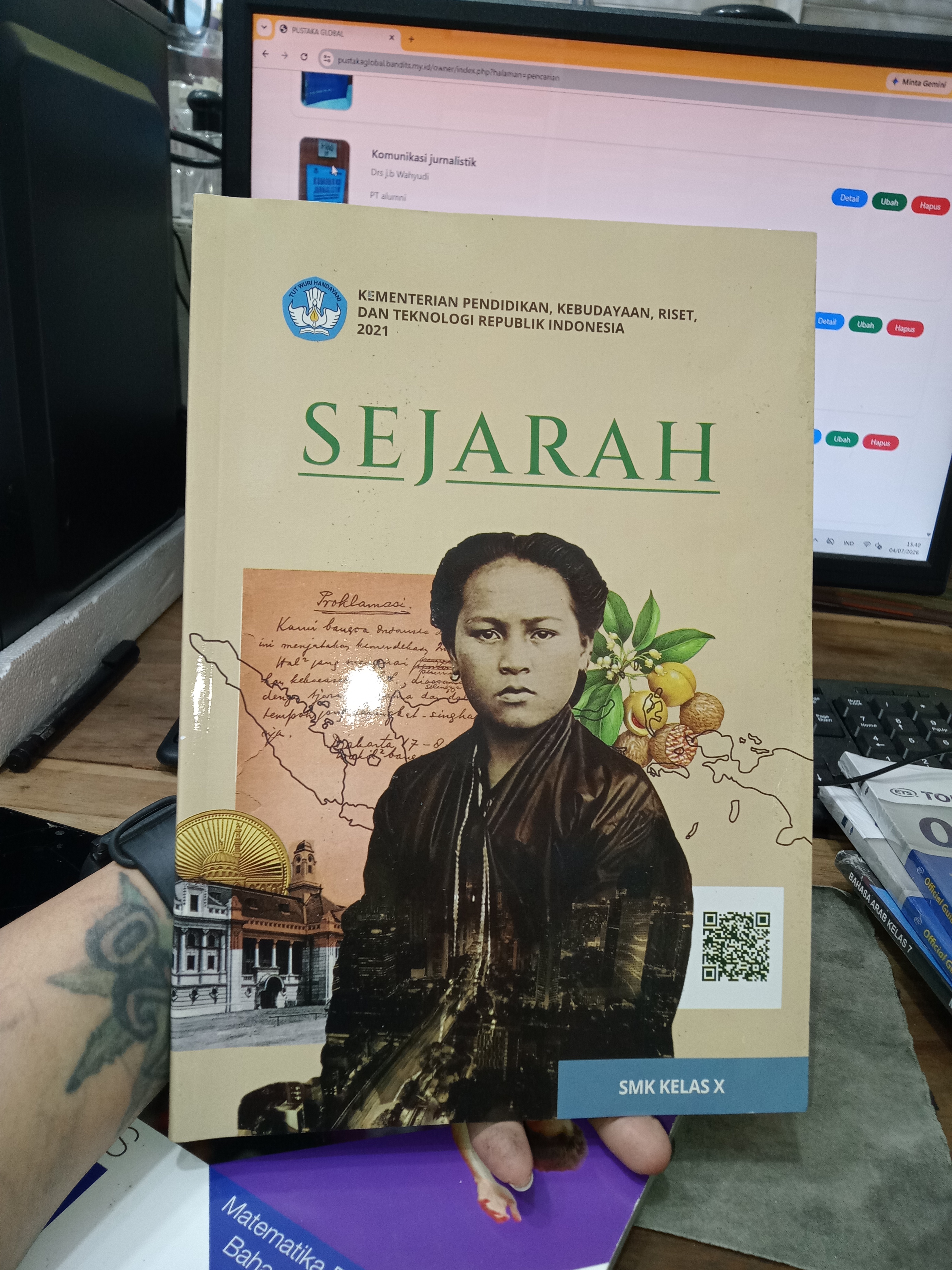 Foto Buku